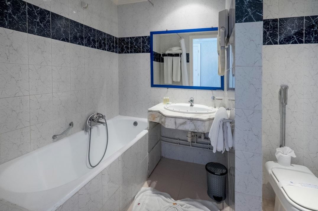 rooms-standard-room