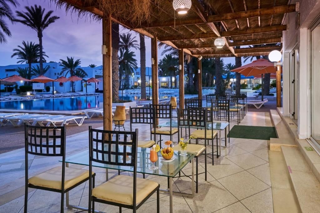 restaurants-restaurants