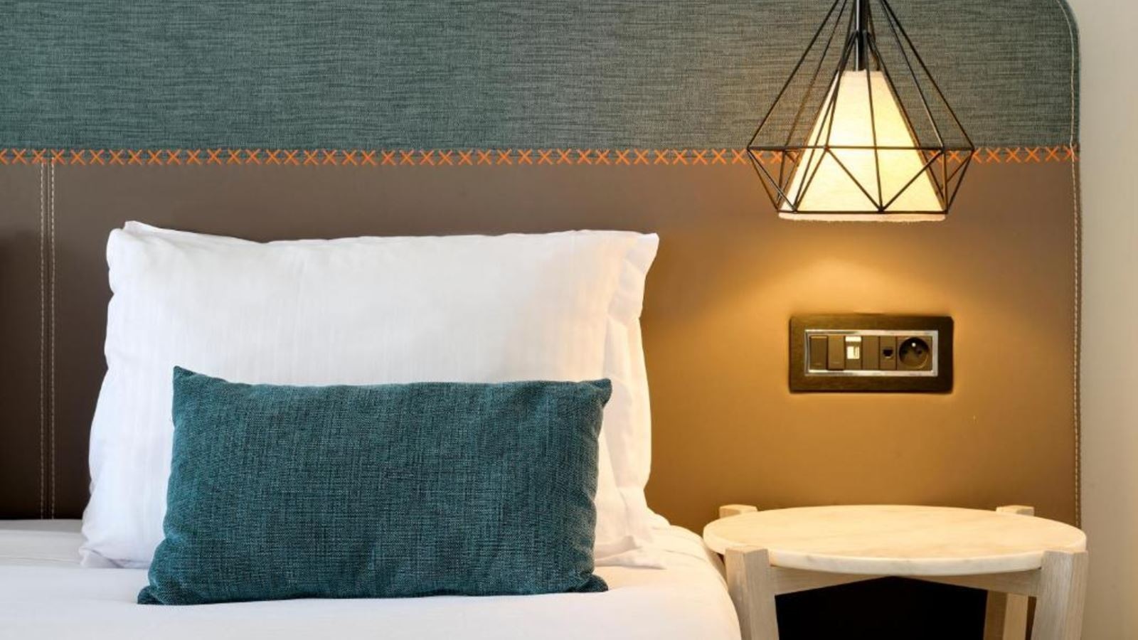 rooms-family-suite-garden-view