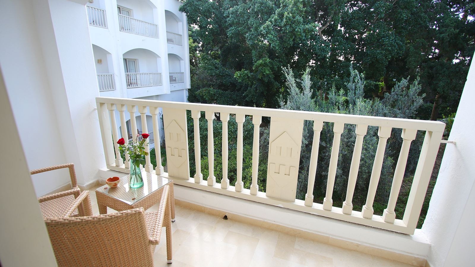 rooms-standard-room-garden-view
