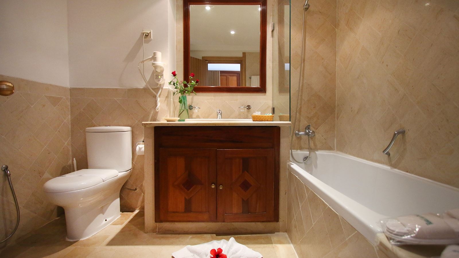 rooms-standard-room-garden-view