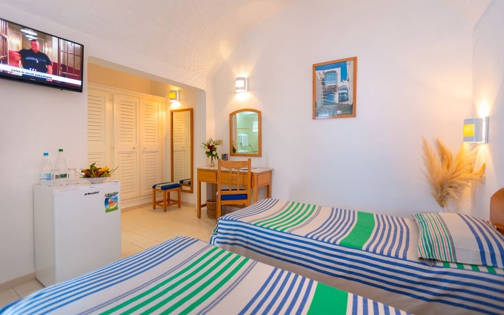rooms-standard-room