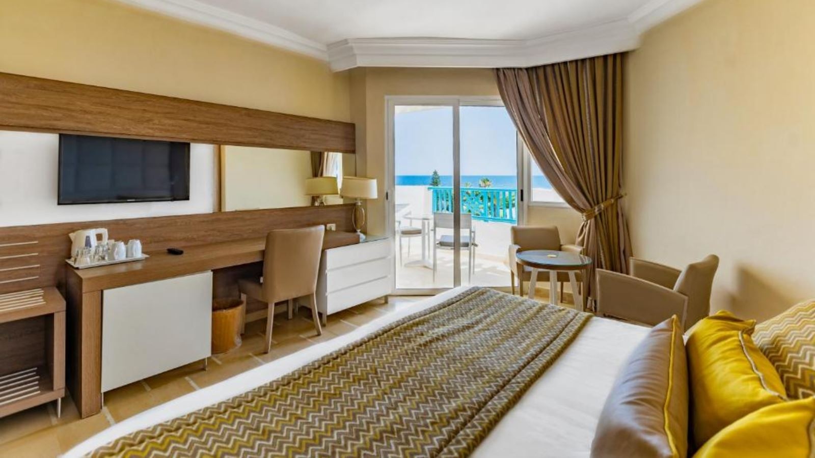 rooms-room-standard-single-sea-view