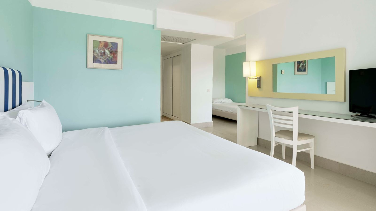 rooms-room-family