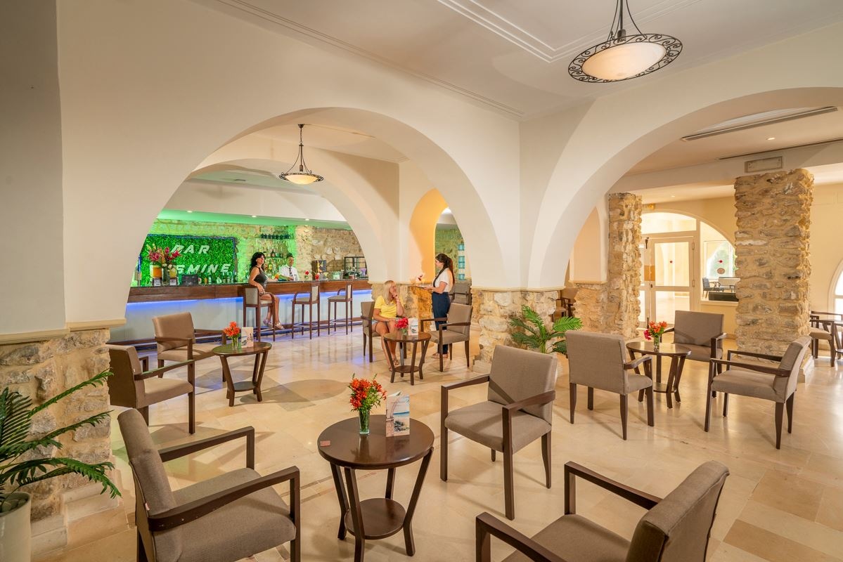 bars-main-bar