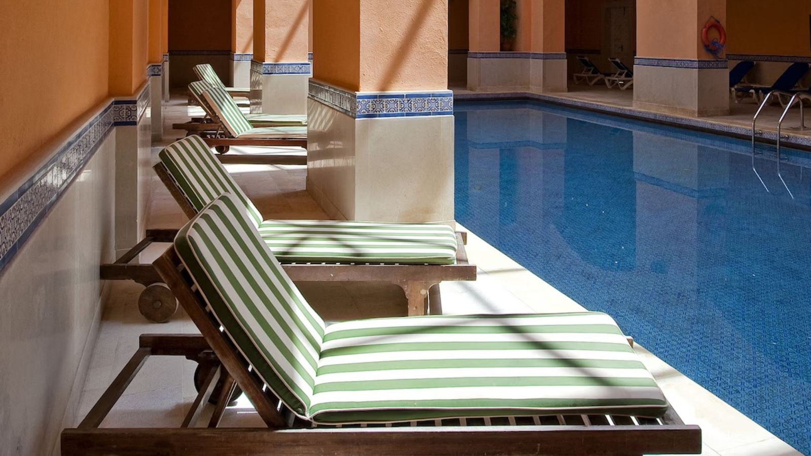 pools-indoor-pool
