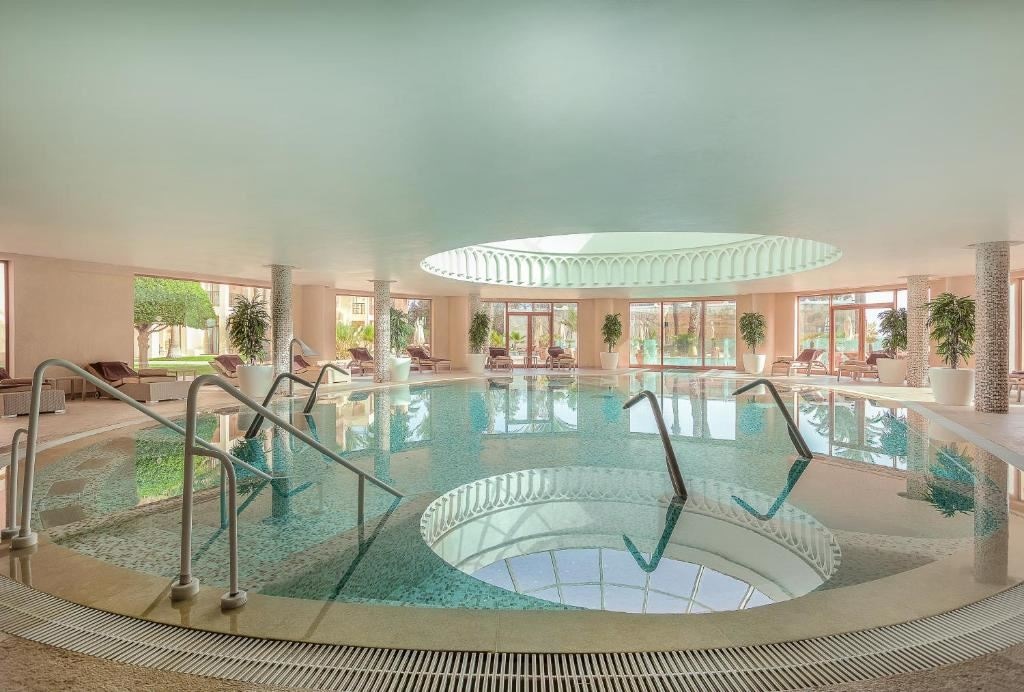 pools-indoor-pool