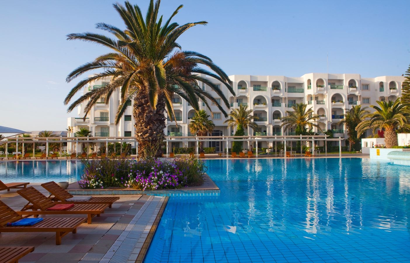 pools-outdoor-pool