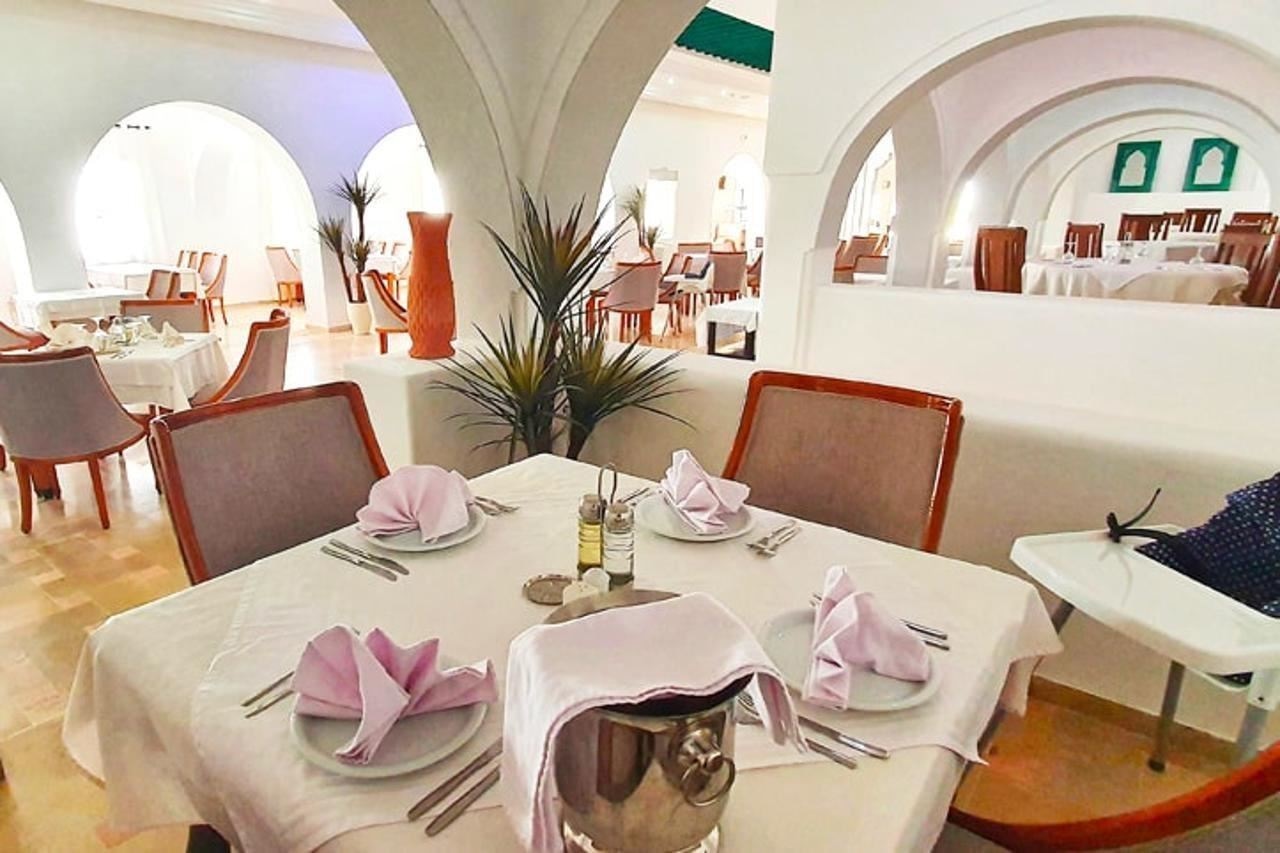 restaurants-restaurants