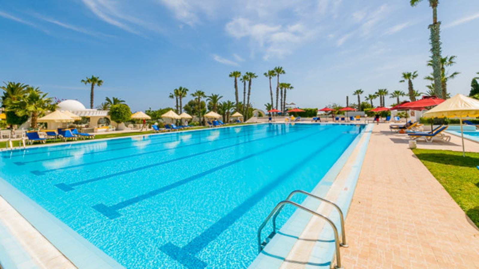 pools-outdoor-pool