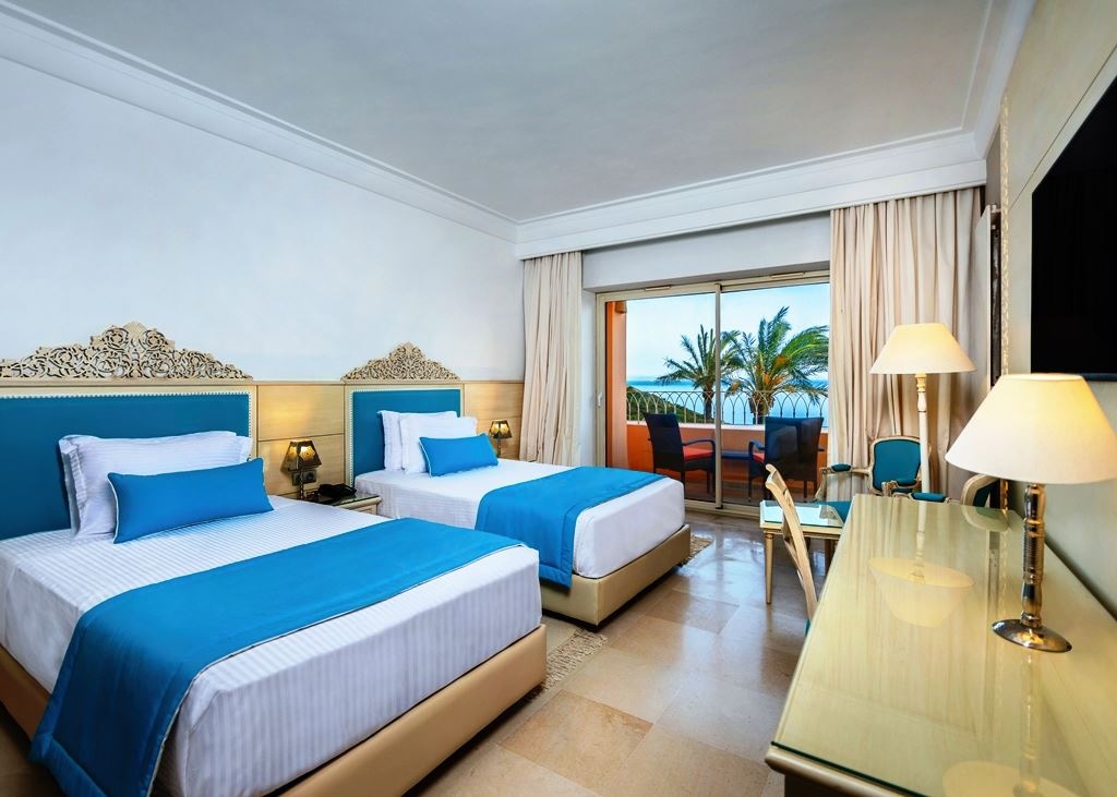 rooms-deluxe-room