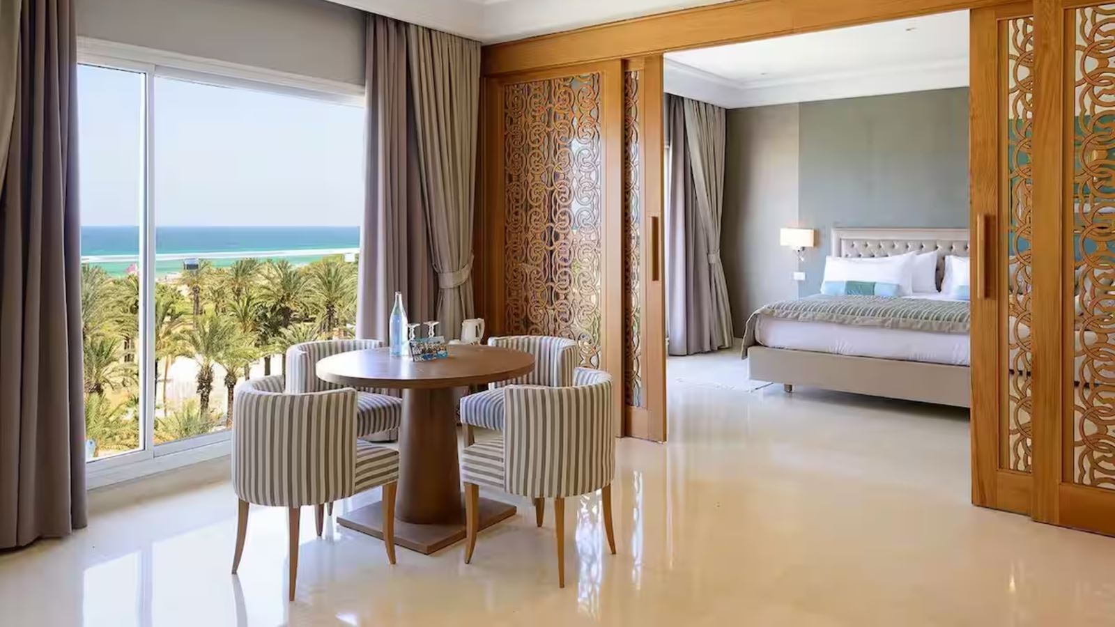 rooms-suite-room
