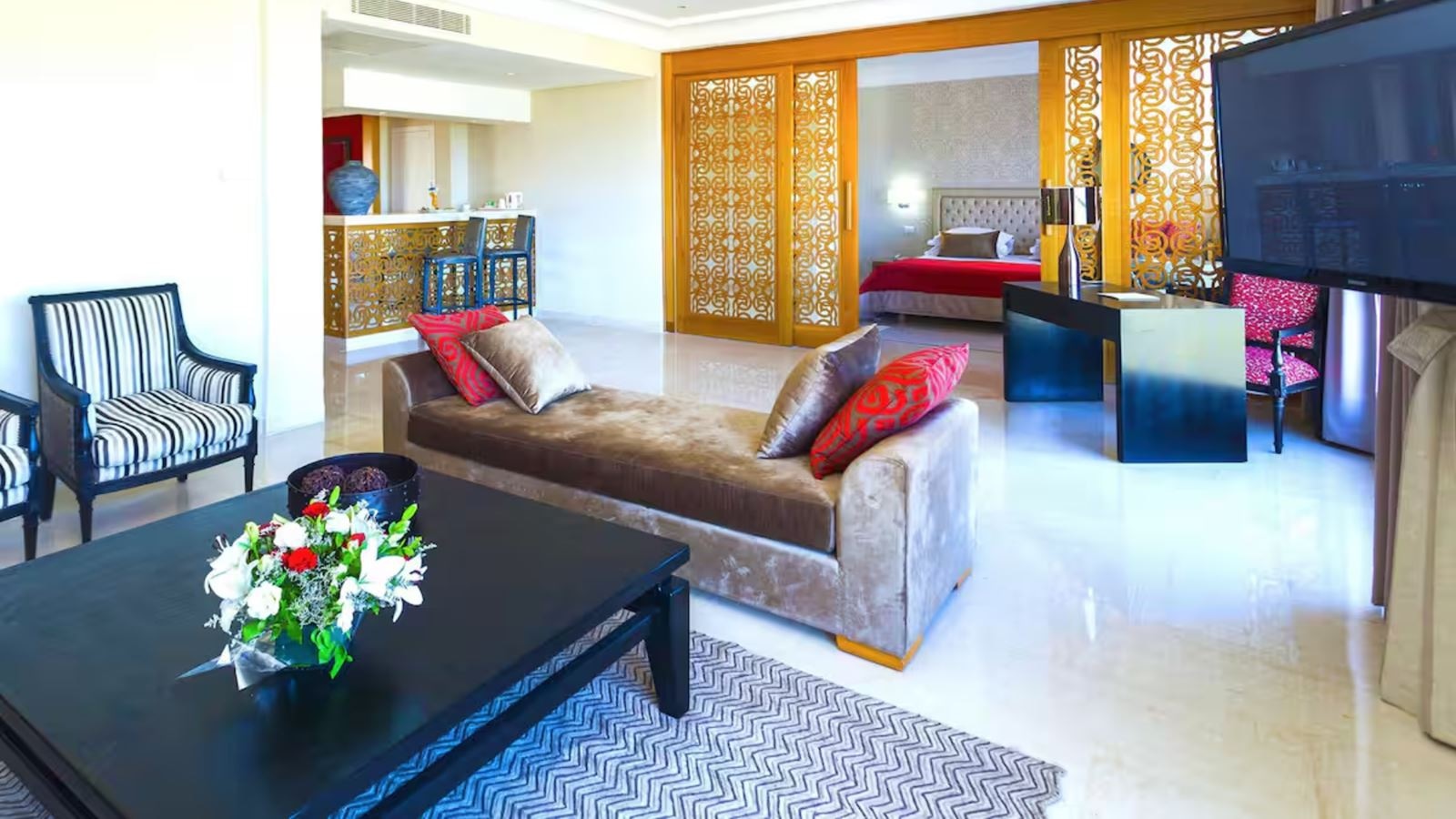 rooms-suite-room