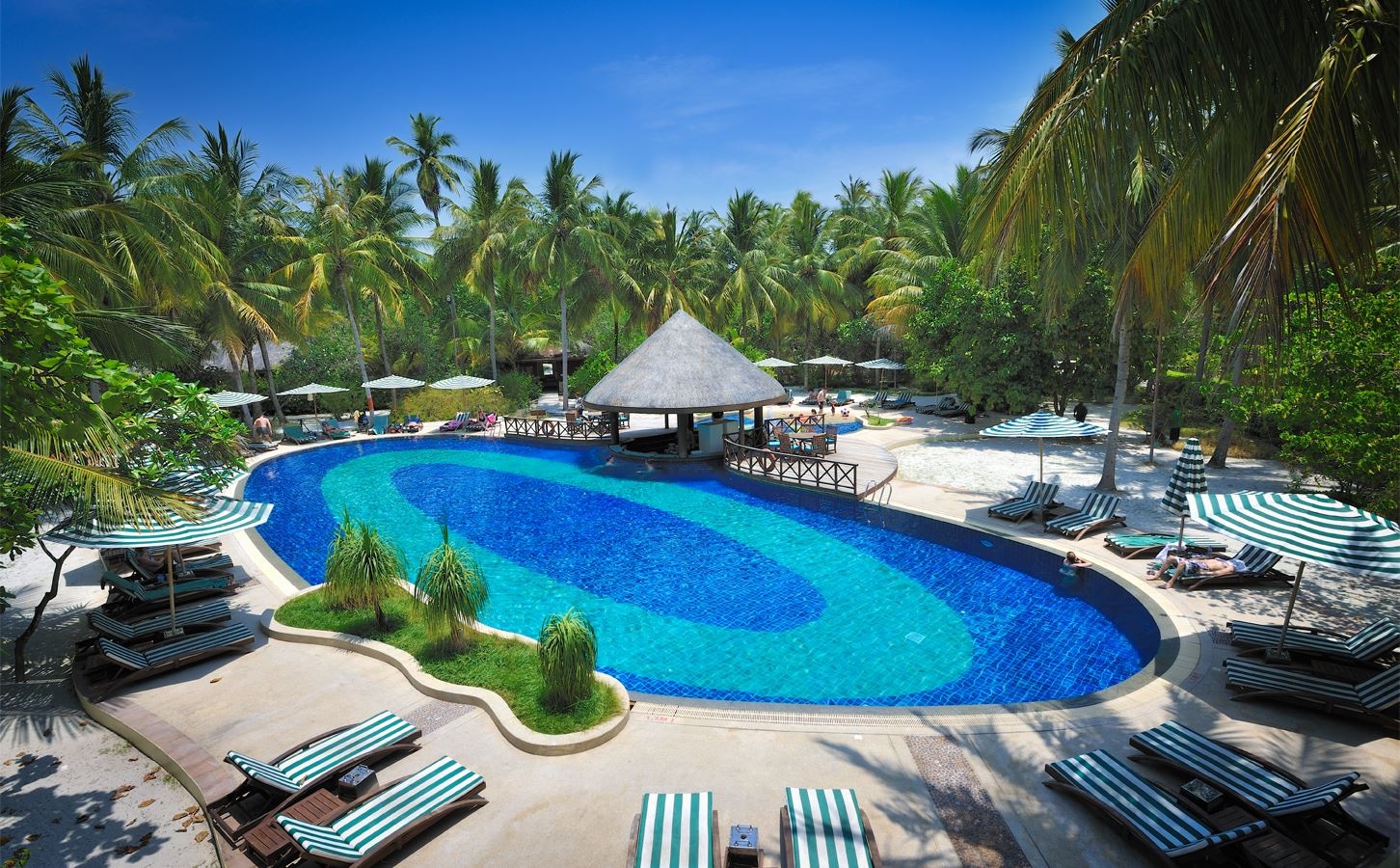 pools-outdoor-pool