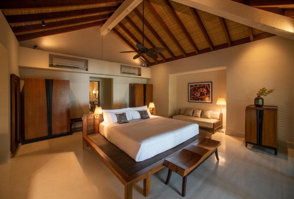 rooms-sunset-beach-pool-villa