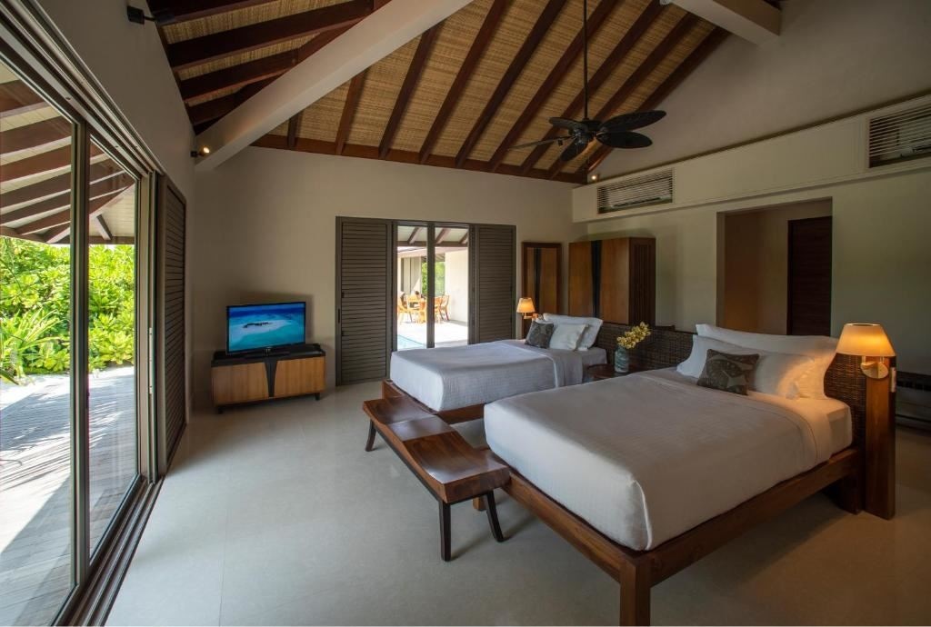 rooms-sunset-2-bedroom-beach-pool-villa