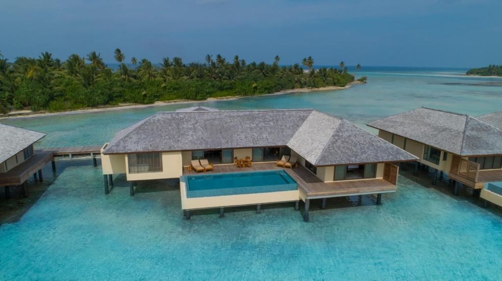 rooms-sunrise-2-bedroom-water-pool-villa