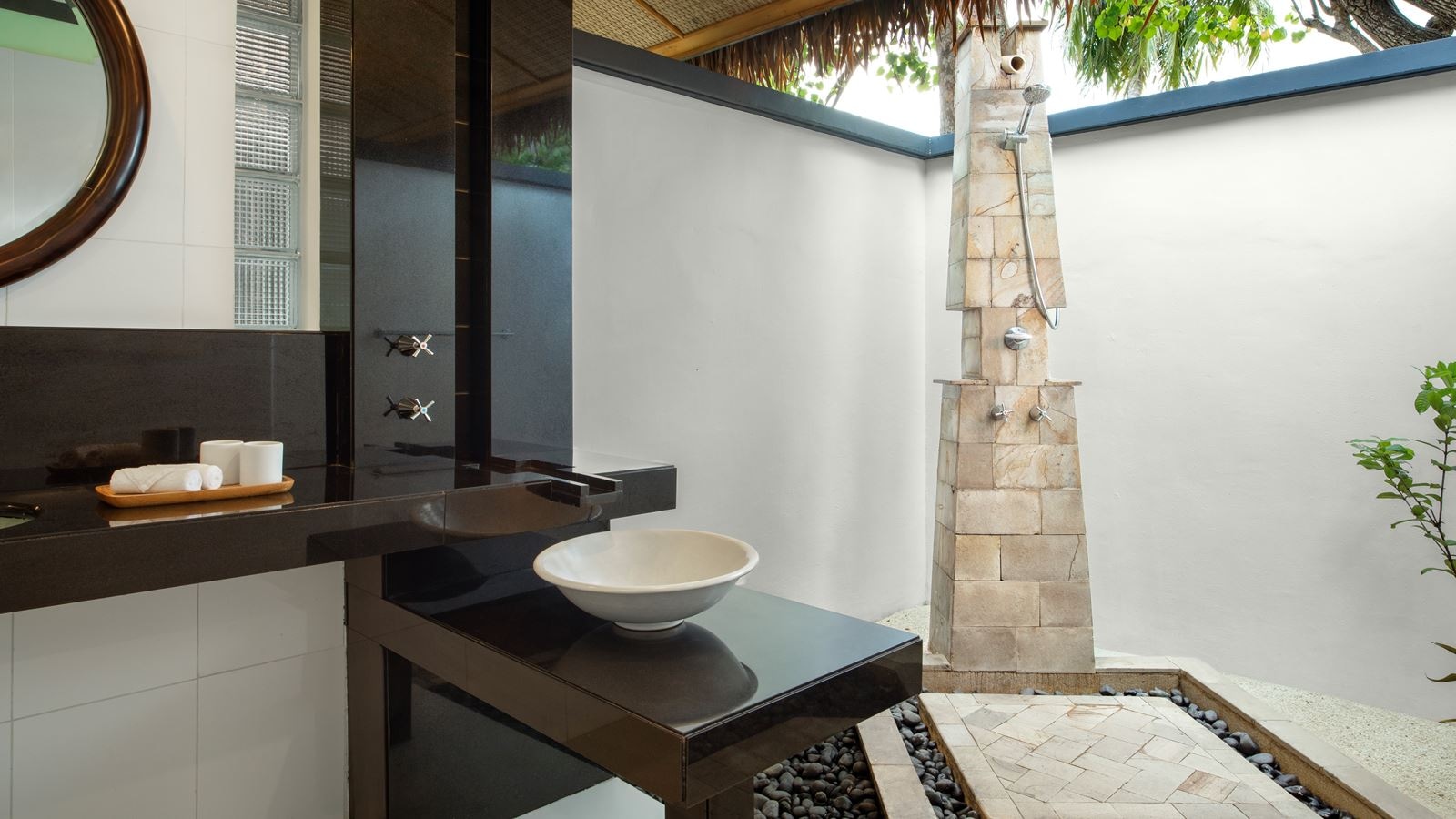 rooms-beachfront-villa