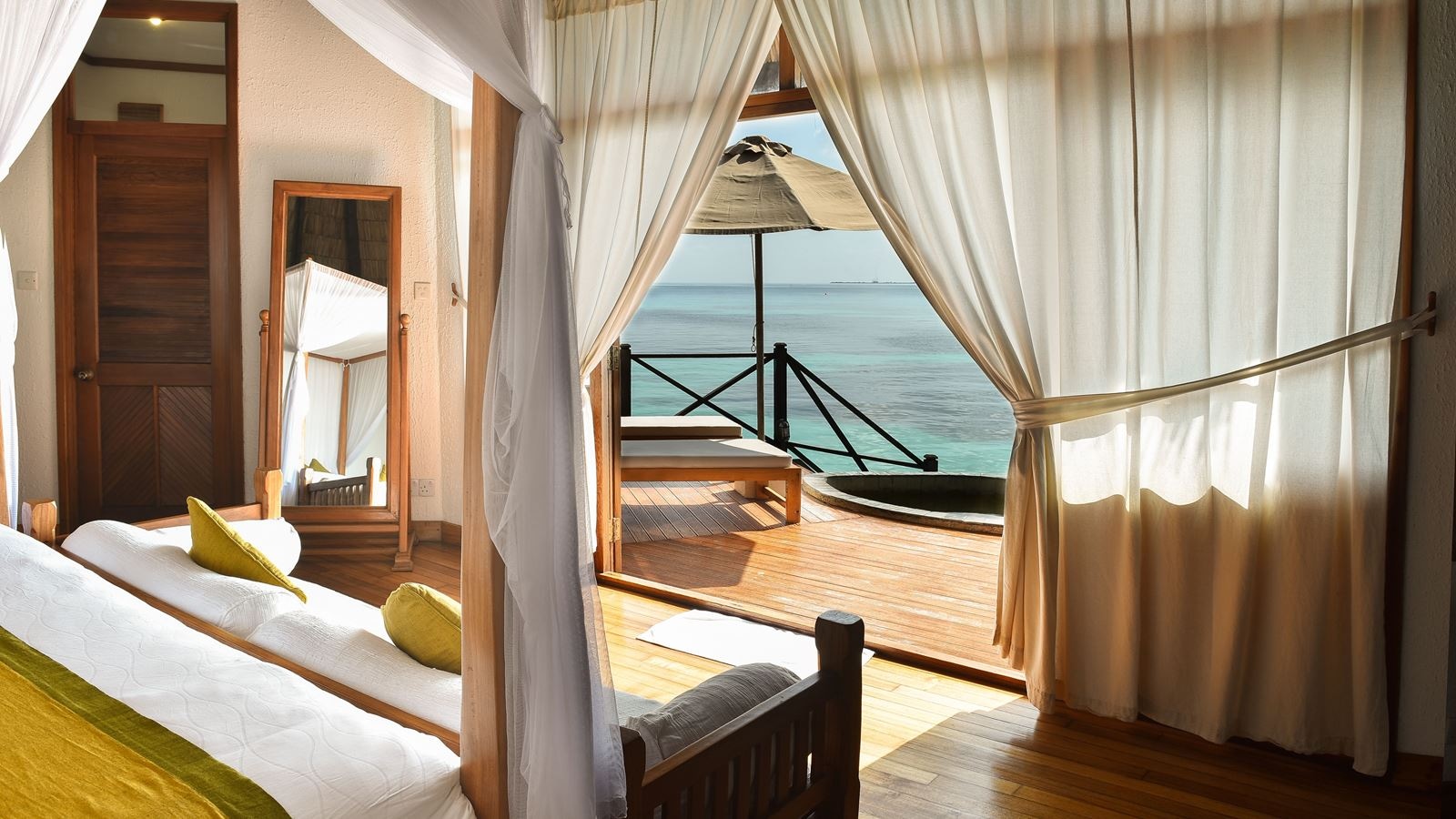rooms-lagoon-villa