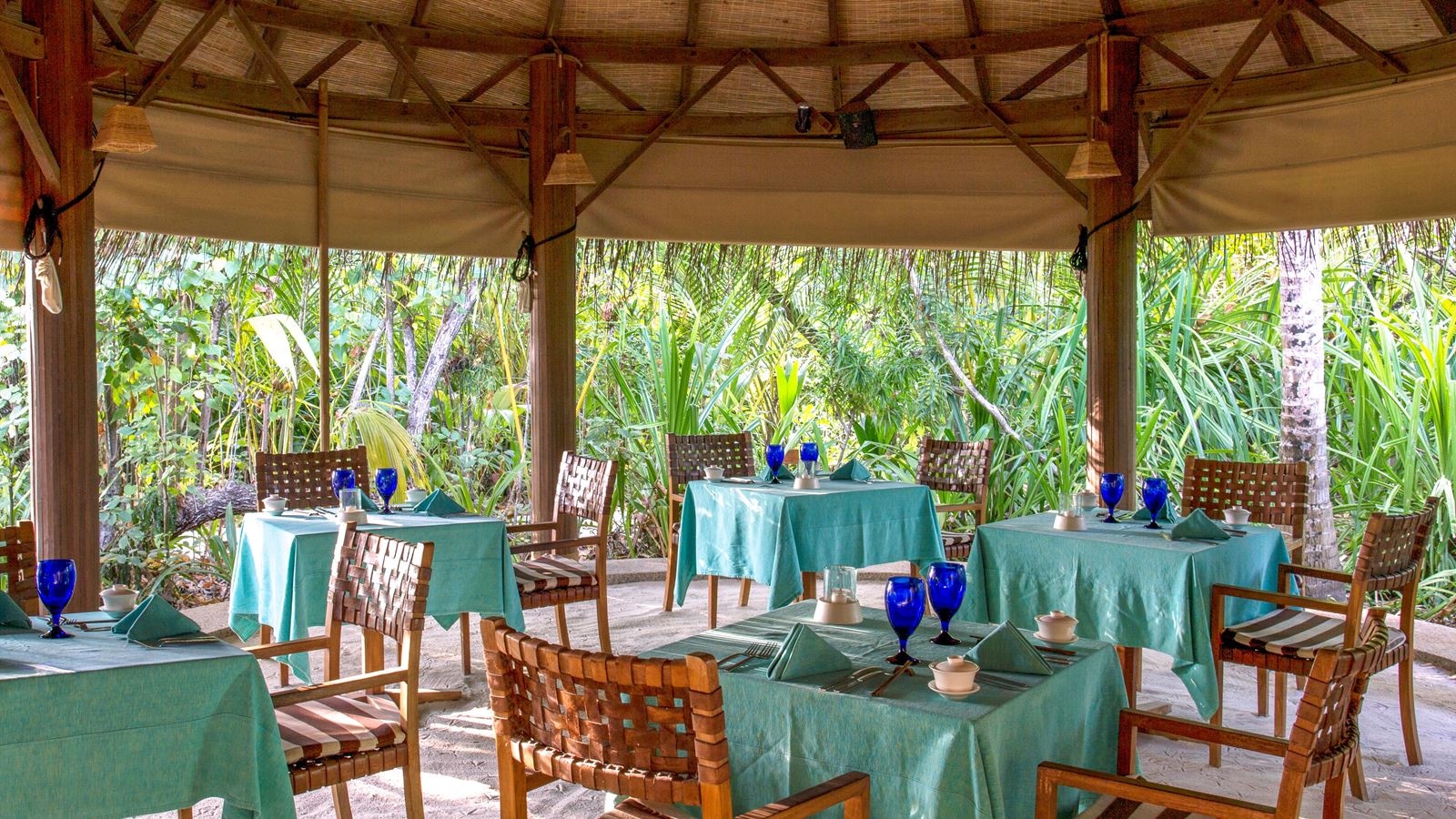 restaurants-cornus