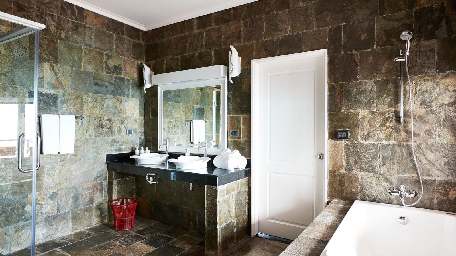 rooms-reef-villa