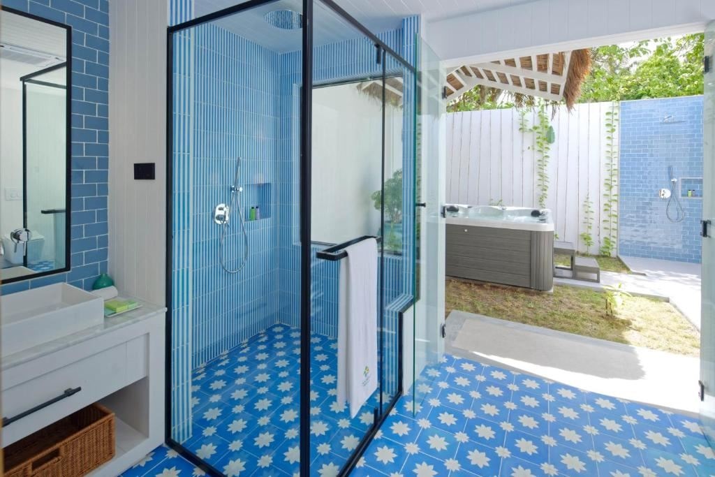 rooms-deluxe-beach-pool-villa