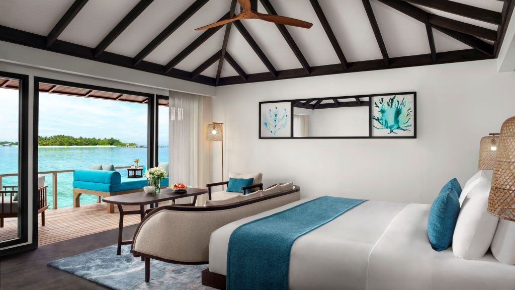 rooms-superior-over-water-villa