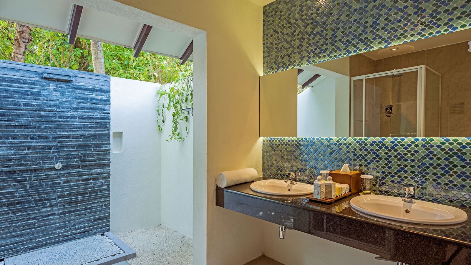 rooms-beach-villas