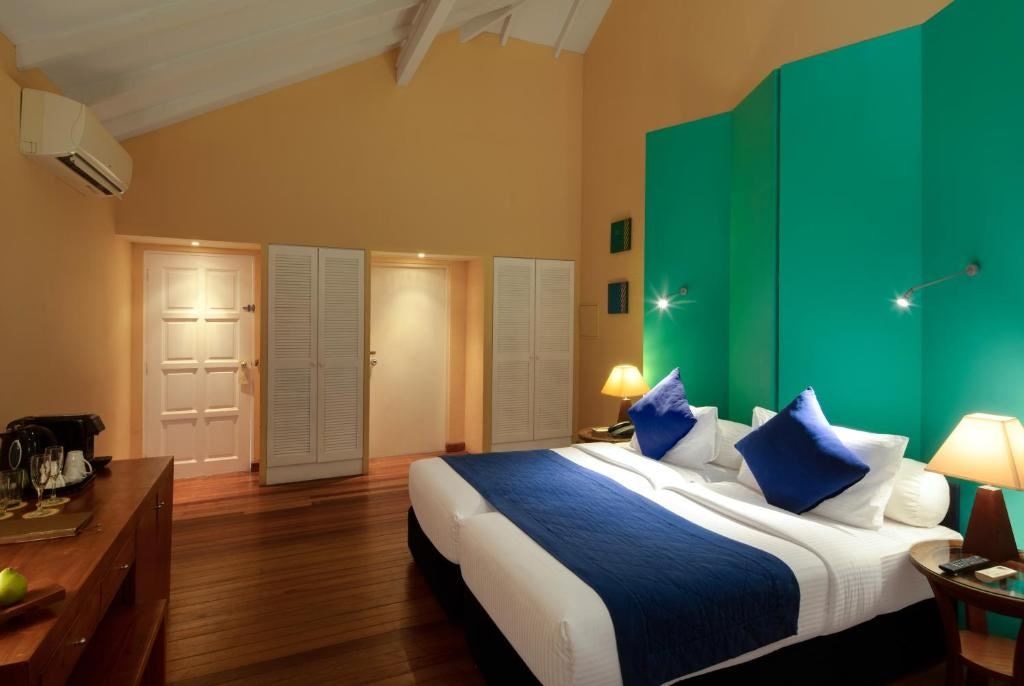 rooms-two-bedroom-family-beach-villa