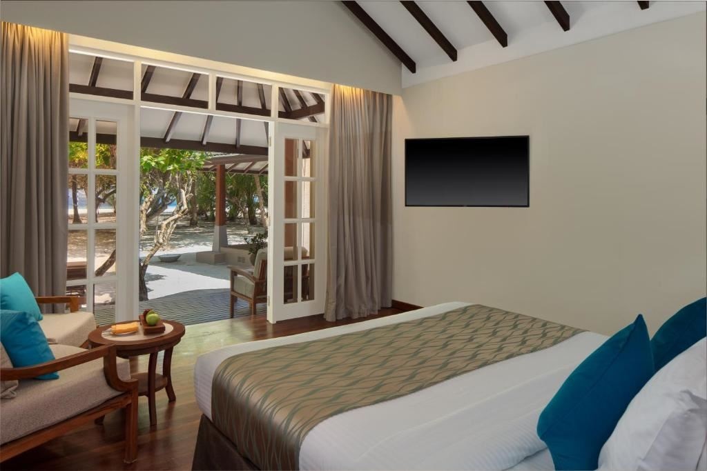 rooms-jacuzzi-beach-villas