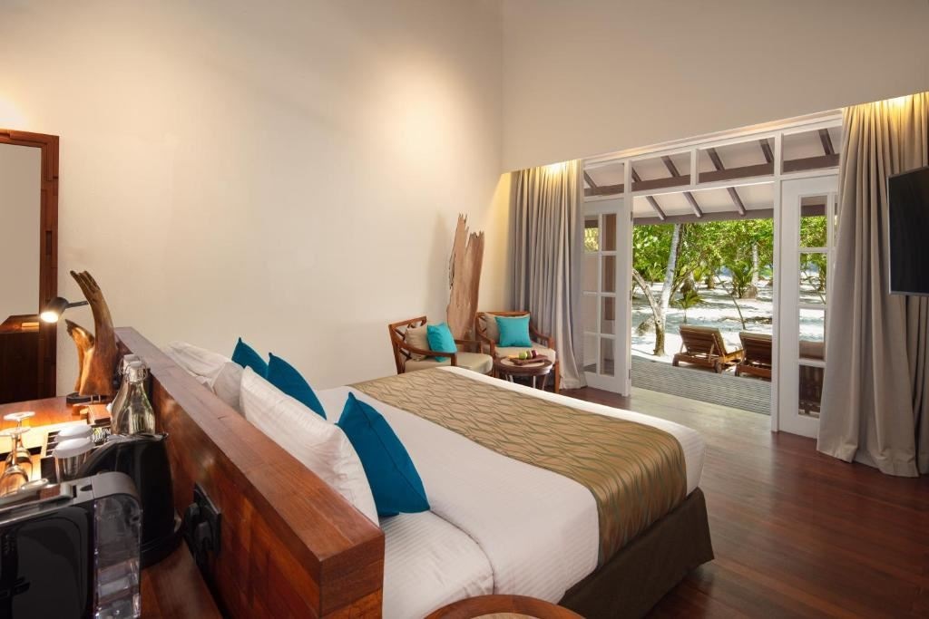 rooms-jacuzzi-beach-villas