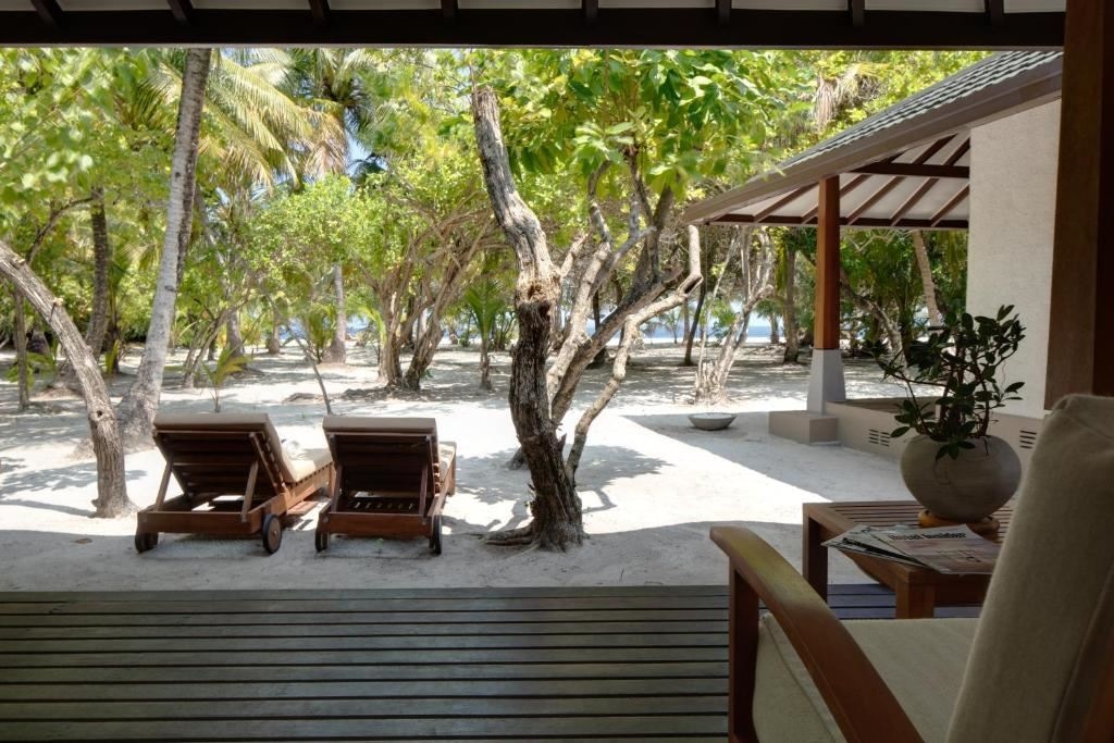 rooms-jacuzzi-beach-villas