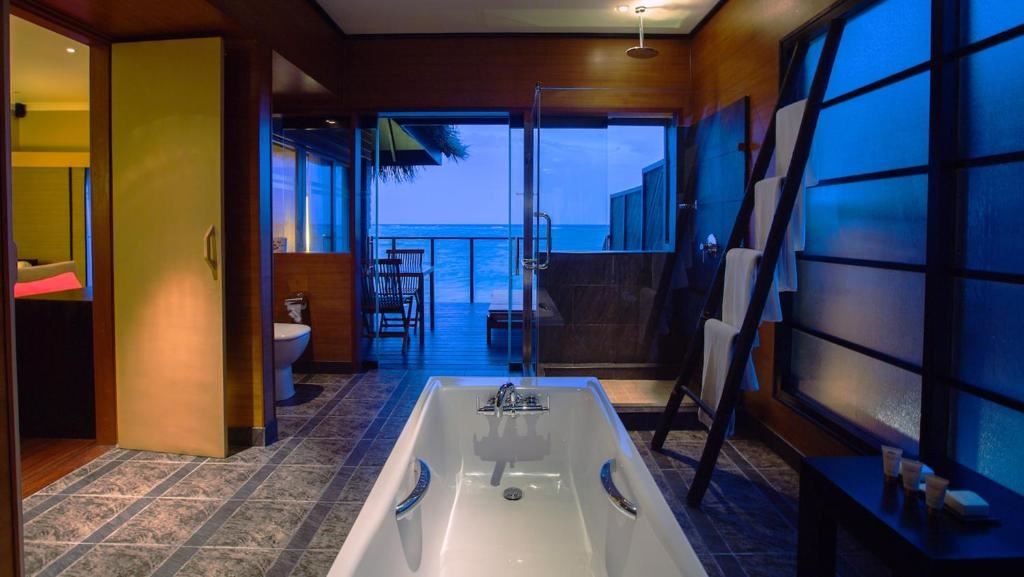 rooms-sunrise-ocean-villas