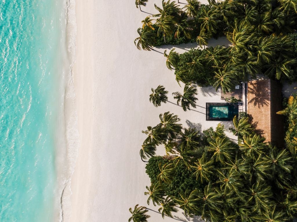 rooms-beach-villa-with-pool