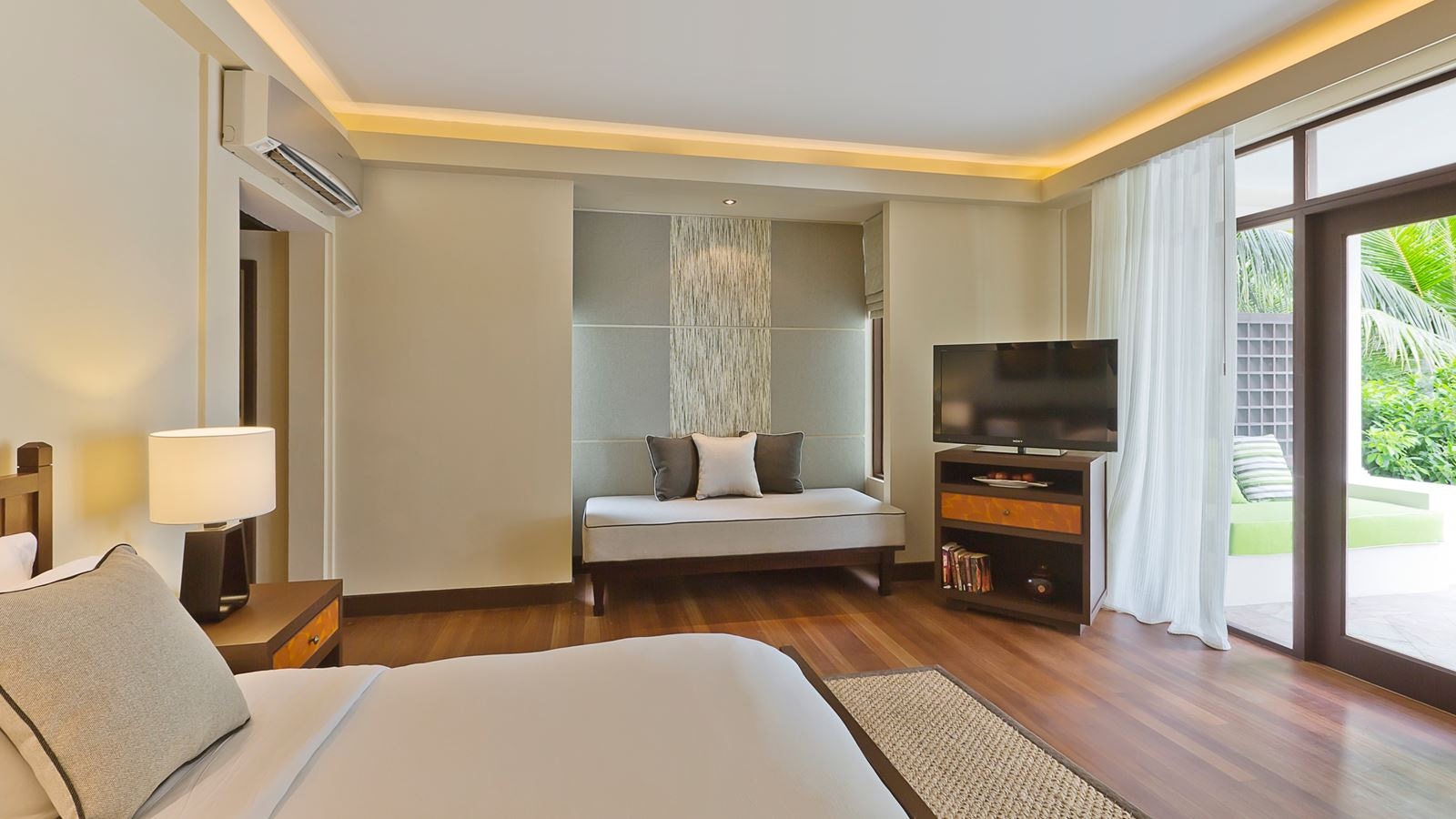 rooms-superior-room