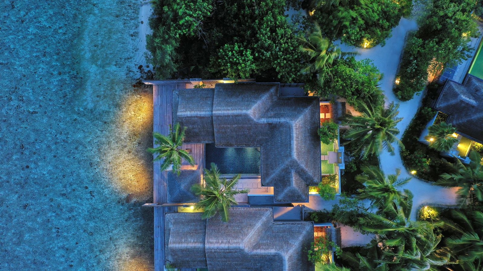 rooms-ocean-house-with-pool--private-beach-cabana