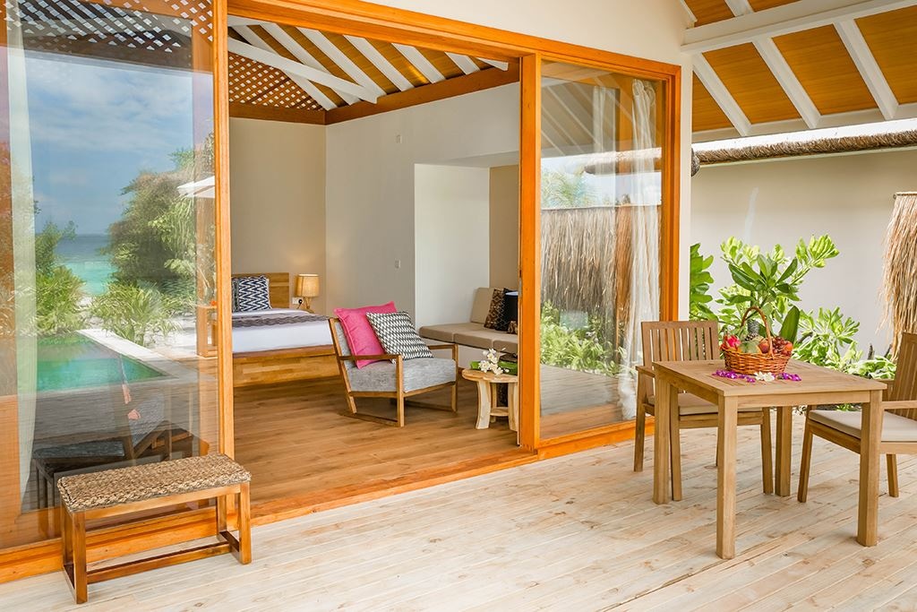 rooms-beach-villa-with-pool