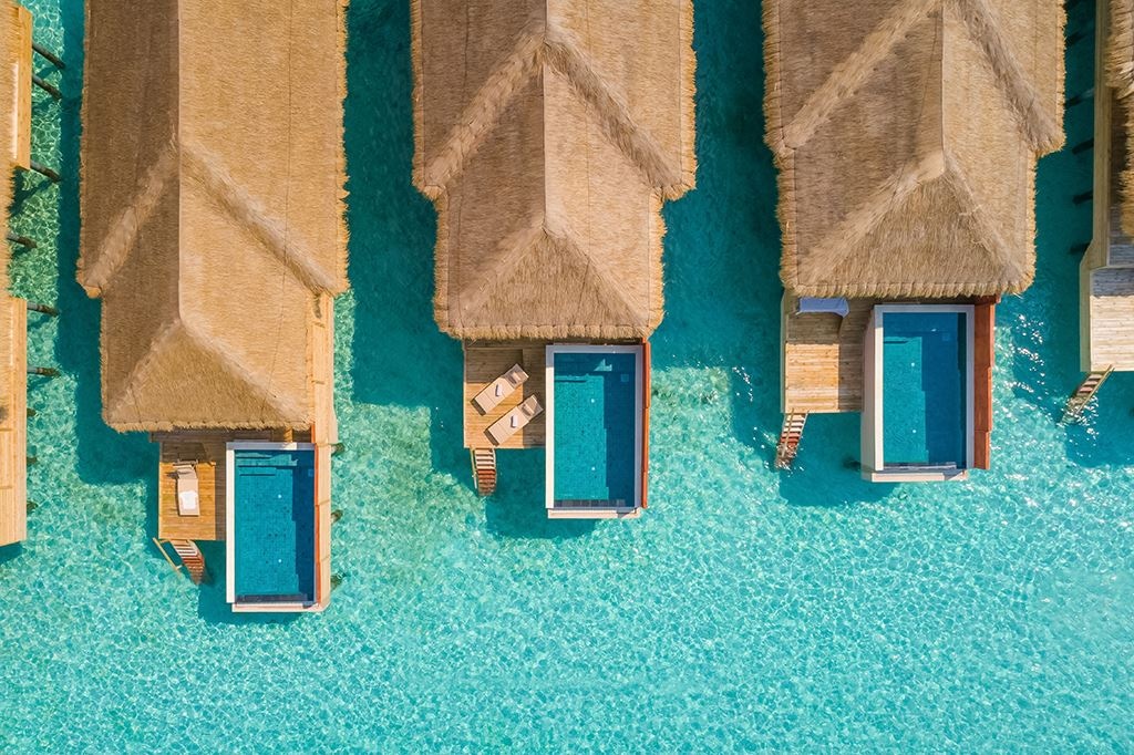 rooms-water-villa-with-pool