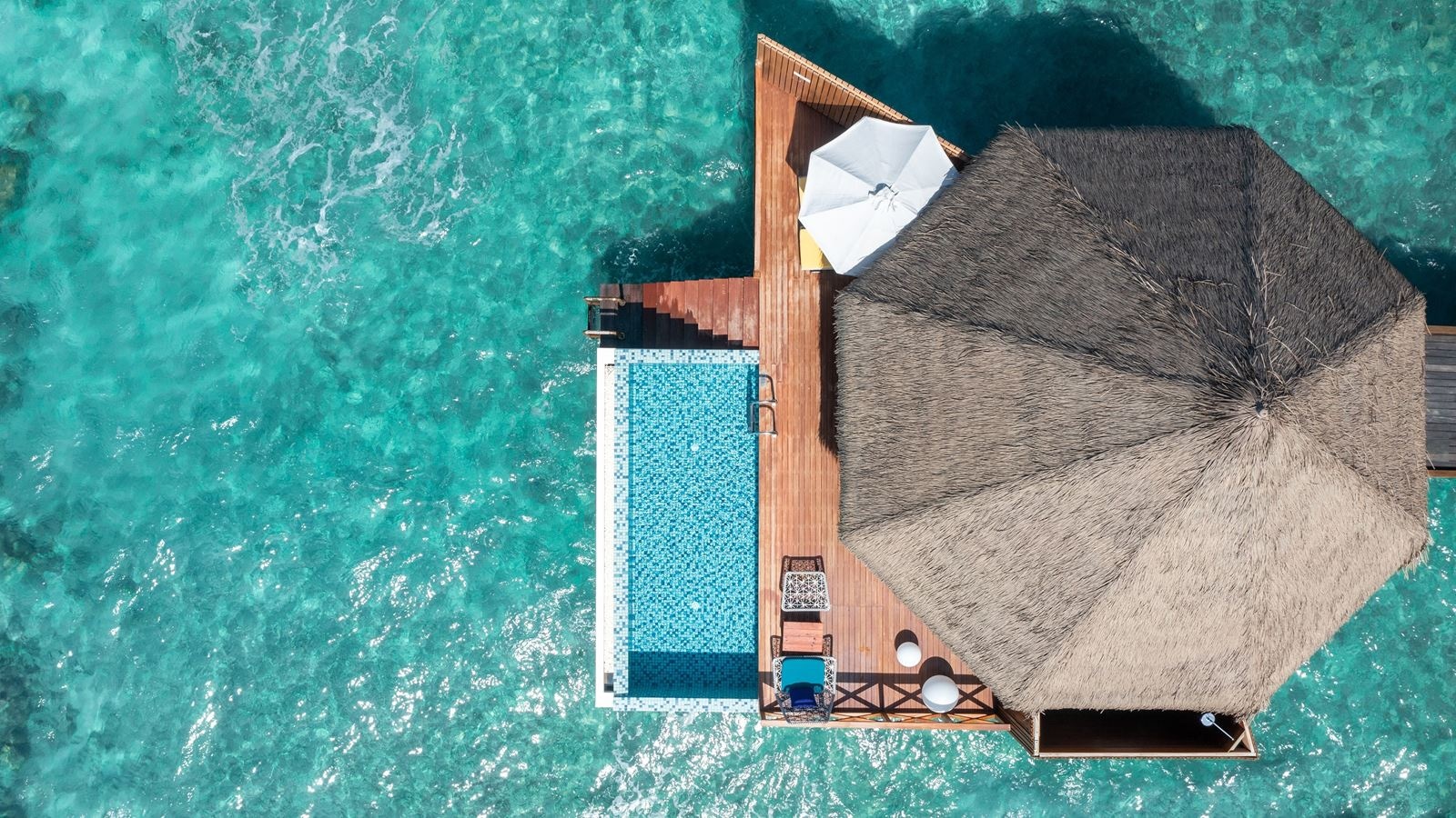 rooms-over-water-reef-pool-villa