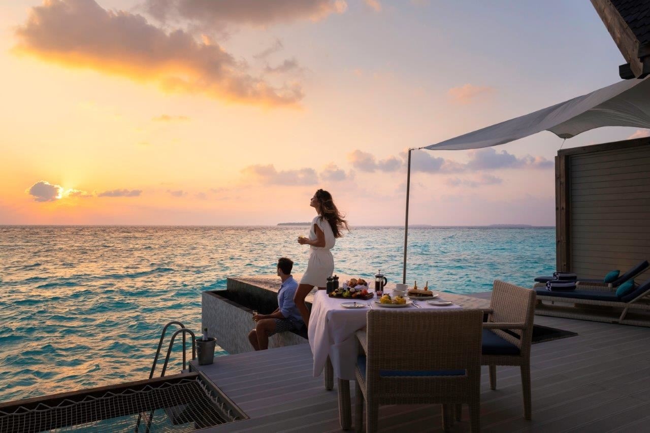 restaurants-room-service