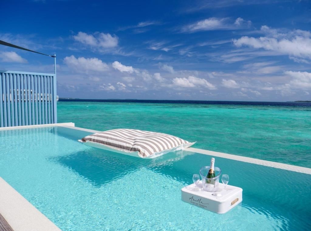 rooms-sunset-water-pool-villa