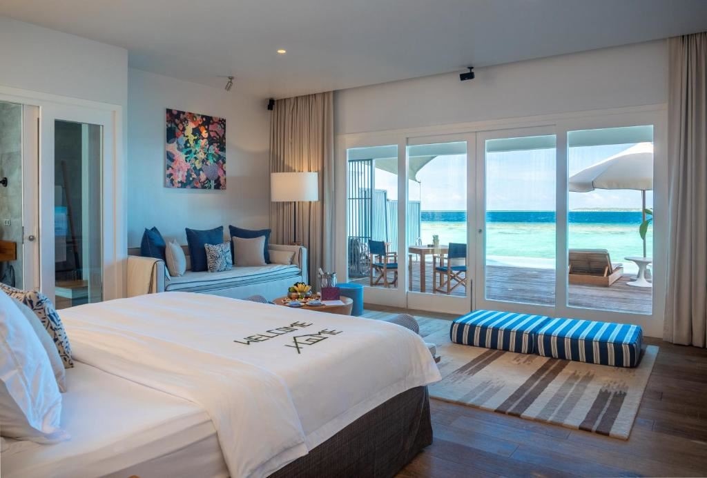 rooms-sunset-water-pool-villa