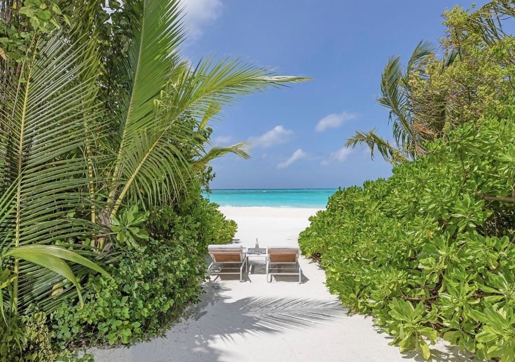 rooms-deluxe-beach-villa