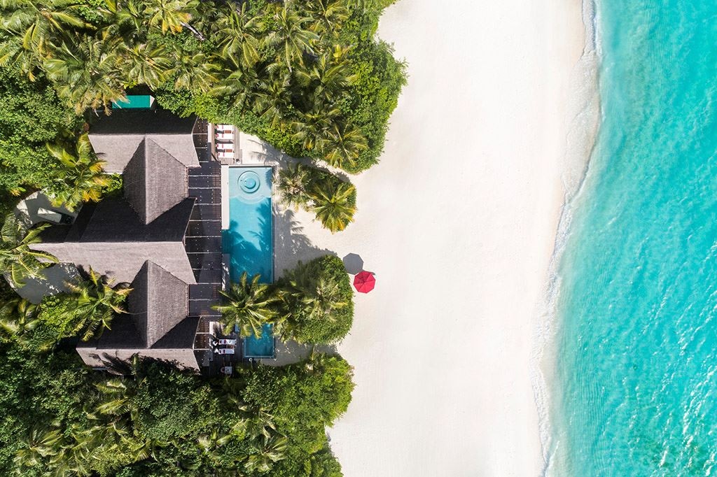 rooms-three-bedroom-beach-pool-pavilion