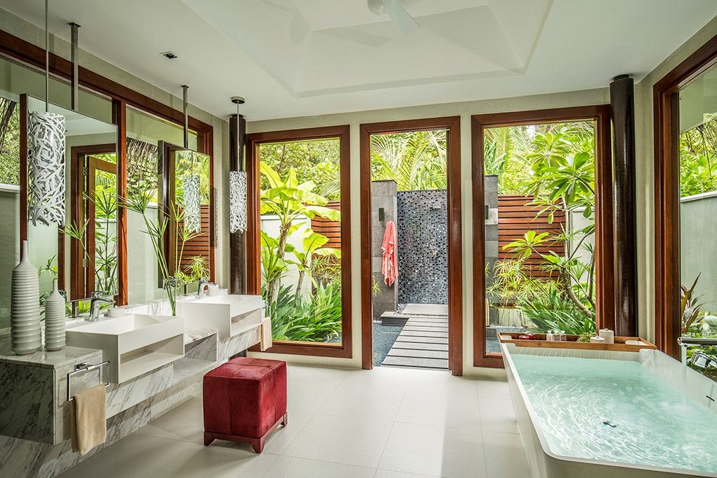 rooms-three-bedroom-beach-pool-pavilion