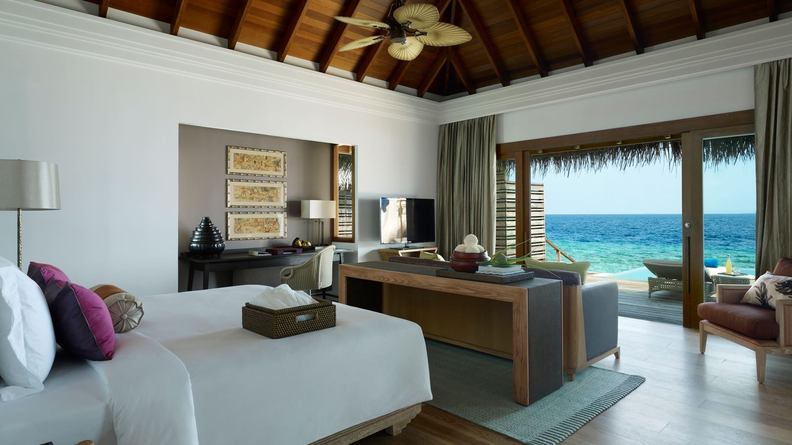 rooms-overwater-pool-villa
