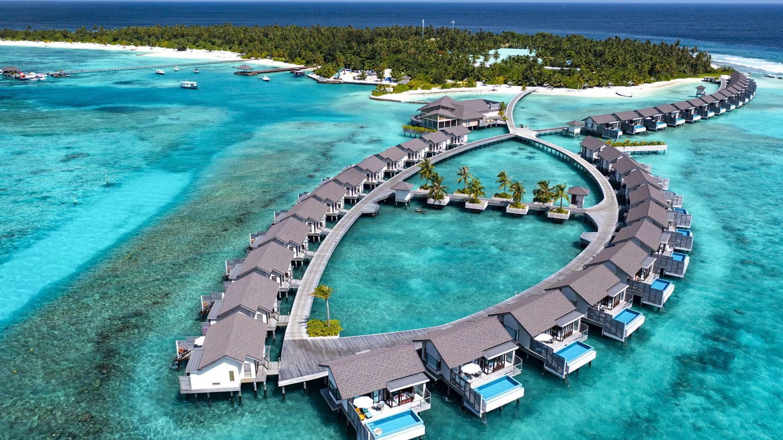 rooms-water-villa