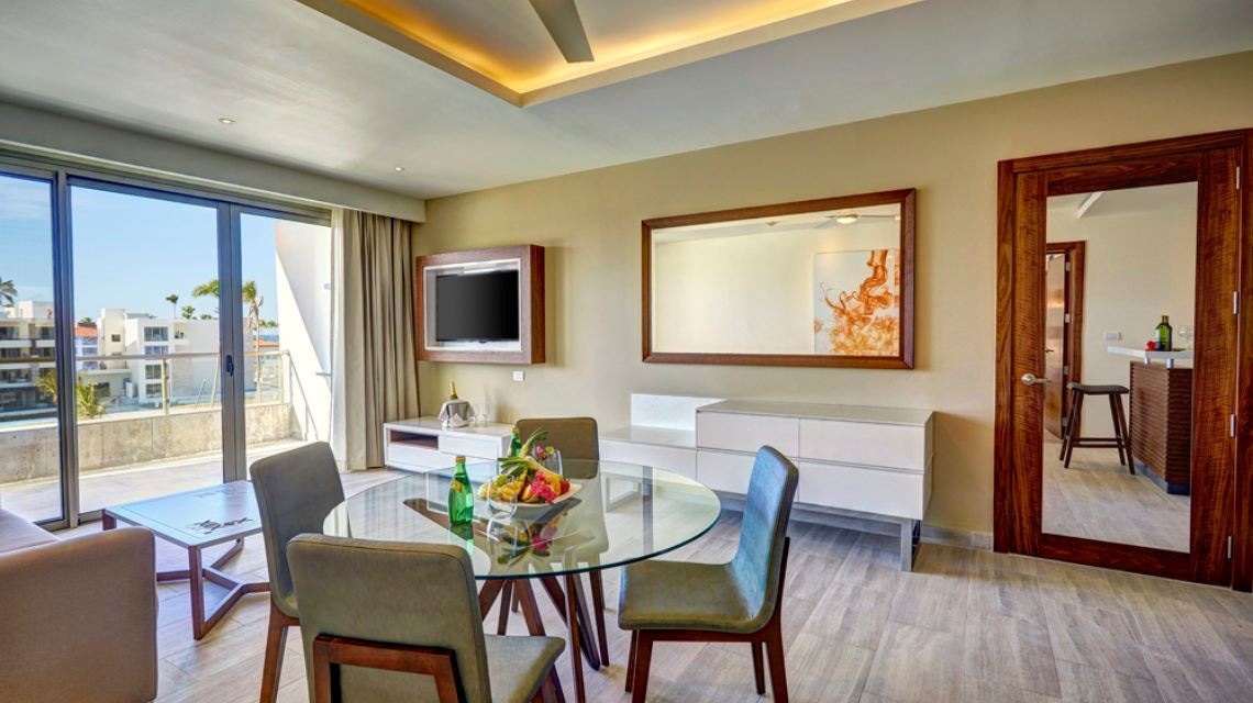 rooms-luxury-presidential-two-bedroom-suite-diamond-club