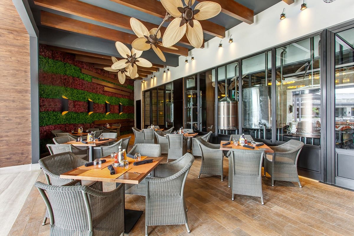 restaurants-score-bar-lounge