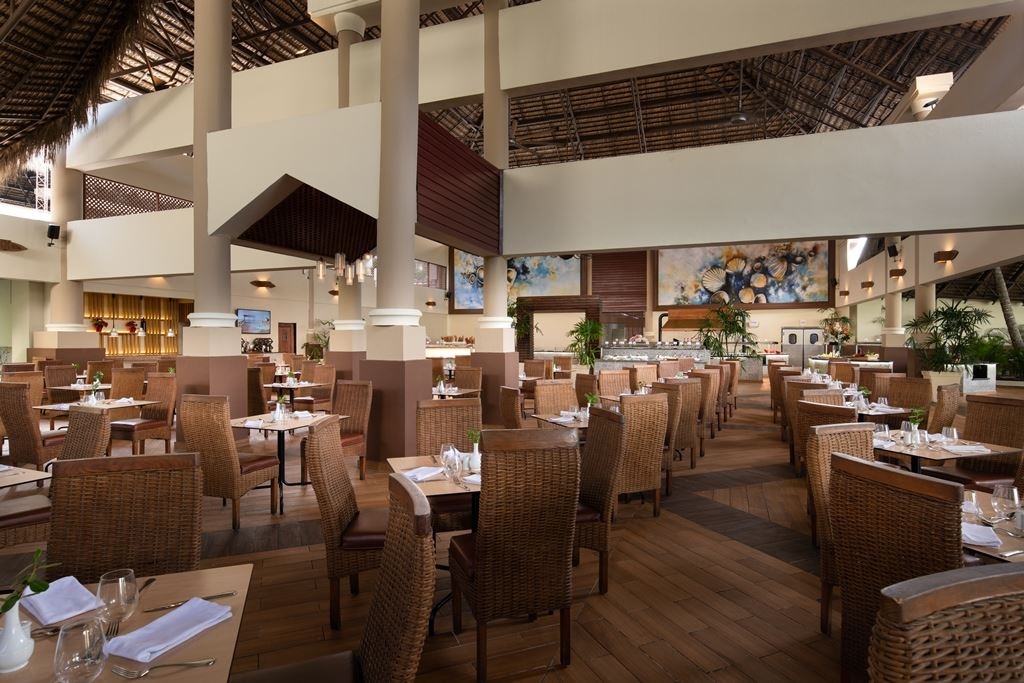 restaurants-open-sea-international-buffet